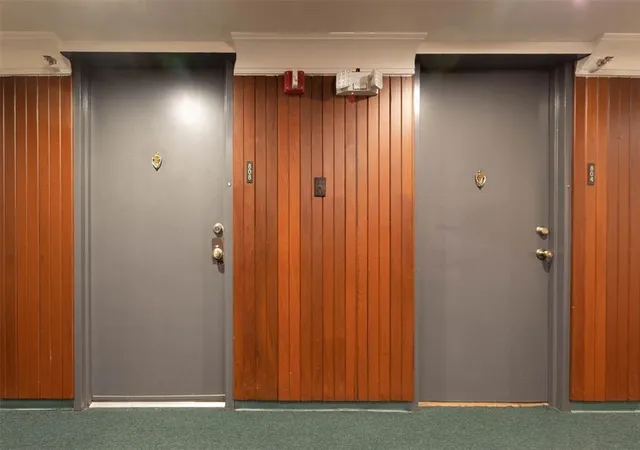 5th image of 7520 Hornwood Dr #808, Houston, TX 77036 | MLS# 91925641