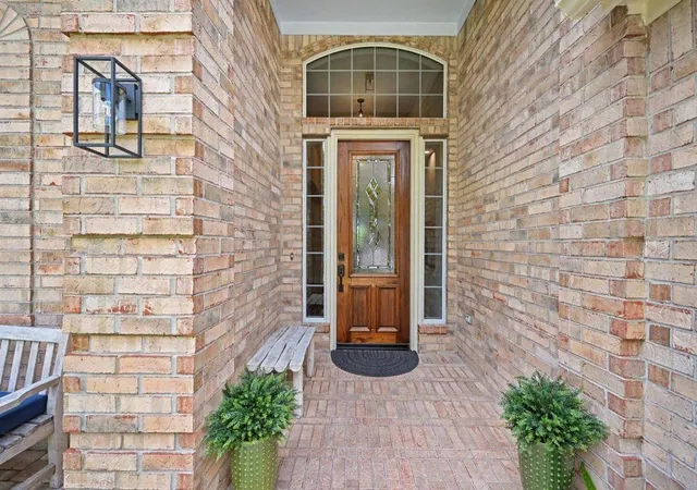 5th image of 1602 Wellington Wy, Houston, TX 77055 | MLS# 66706386