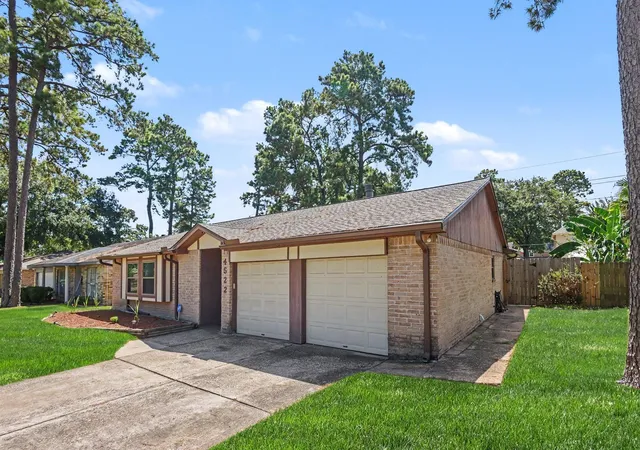 3rd image of 4522 Enchantedgate Dr, Spring, TX 77373 | MLS# 62463598