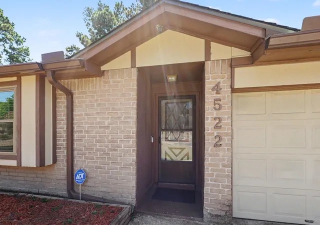 4th image of 4522 Enchantedgate Dr, Spring, TX 77373 | MLS# 62463598