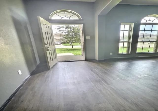 Photo 3 of Single family home for sale at 3209 Hatteras Dr, Texas City, TX 77591 | MLS# 88614971 | Listing updated on 2026-09-04