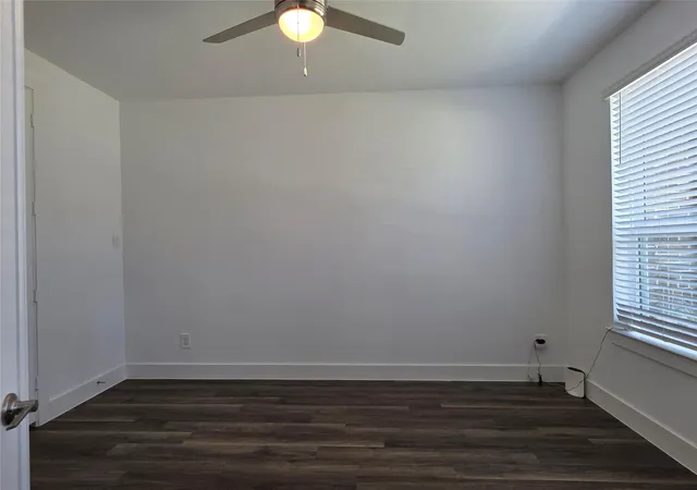 Photo 2 of Single family home for sale at 13725 Rising Sun Ln, Conroe, TX 77384 | MLS# 72064611 | Listing updated on 2026-08-06