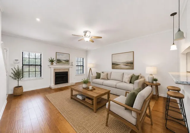 1st image of 9850 Pagewood Ln, Houston, TX 77042