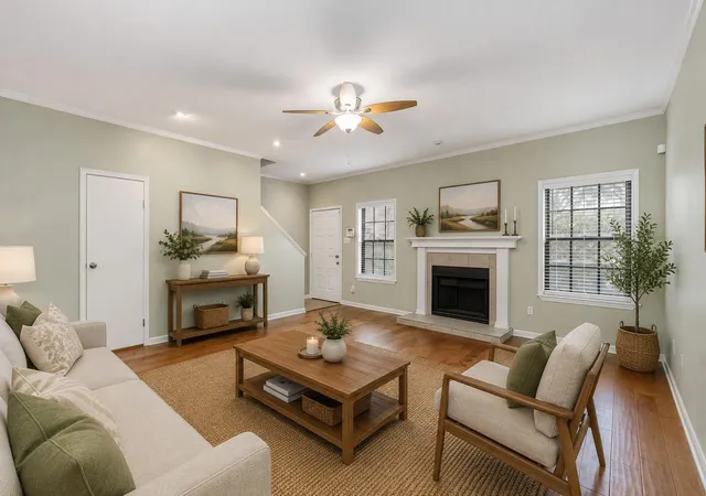 4th image of 9850 Pagewood Ln, Houston, TX 77042