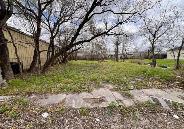 Photo 3 of Land for sale at 3215 Newhoff St, Houston, TX 77026 | MLS# 56916546 | Listing updated on 2026-08-04