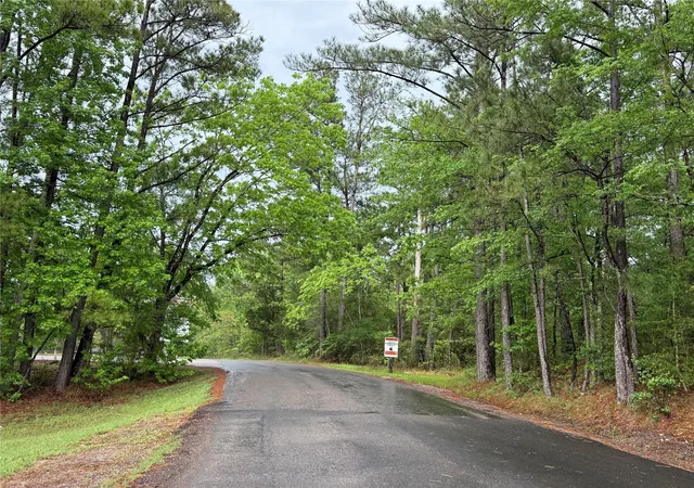 19th image of 25 Ridge Top Dr, Huntsville, TX 77320 | MLS# 11281472