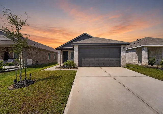 Photo 1 of Single family home for sale at 5619 Avalon Woods Dr, Spring, TX 77373 | MLS# 36422374 | Listing updated on 2026-09-01