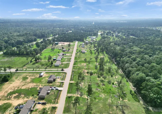 Photo 4 of Land for sale at 20043 Kincaid Dr, Conroe, TX 77306 | MLS# 3678589 | Listing updated on 2026-08-28
