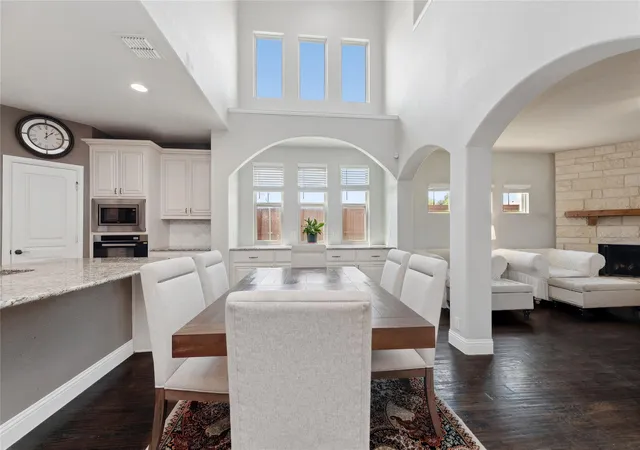 3rd image of 916 Marion Farm Rd, Little Elm, TX 75068 | MLS# 19866881