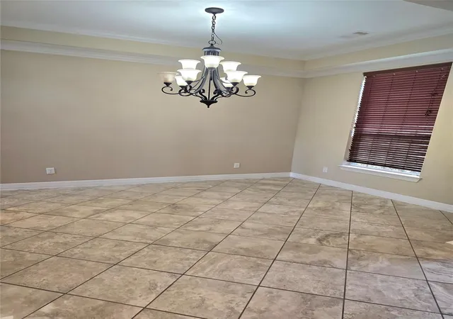 Photo 3 of Single family home for sale at 10 Val Delsa Ct, Missouri City, TX 77459 | MLS# 67997664 | Listing updated on 2026-08-31