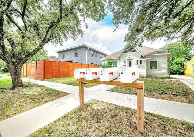 1st image of 1511 Scharpe Street Street, Houston, TX 77023 | MLS# 68237029