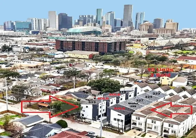 Photo 4 of Single family home for sale at 329 N Nagle St, Houston, TX 77003 | MLS# 9430443 | Listing updated on 2026-09-11