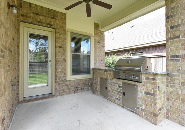 4th image of 118 E Lasting Spring Cir, Spring, TX 77389 | MLS# 9631149