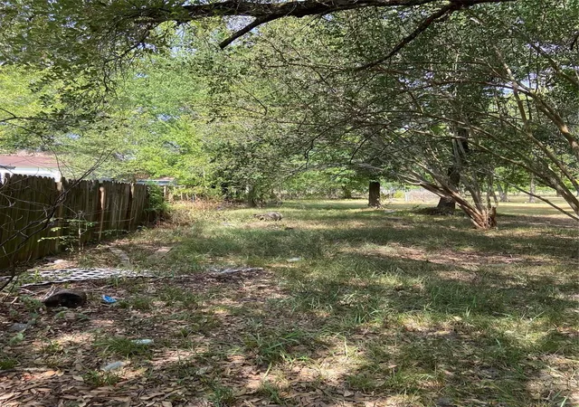 Photo 4 of Land for sale at 624 Crooke St, Conroe, TX 77301 | MLS# 2297615 | Listing updated on 2026-07-17