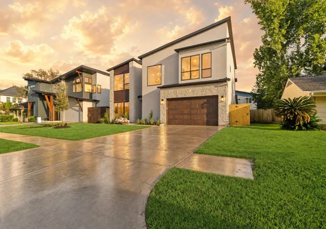 Photo 1 of Single family home for sale at 7119 Housman St, Houston, TX 77055 | MLS# 96218735 | Listing updated on 2026-08-27