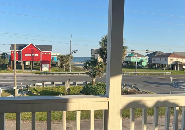 1st image of 4235 San Jacinto Dr, Galveston, TX 77554 | MLS# 83596267