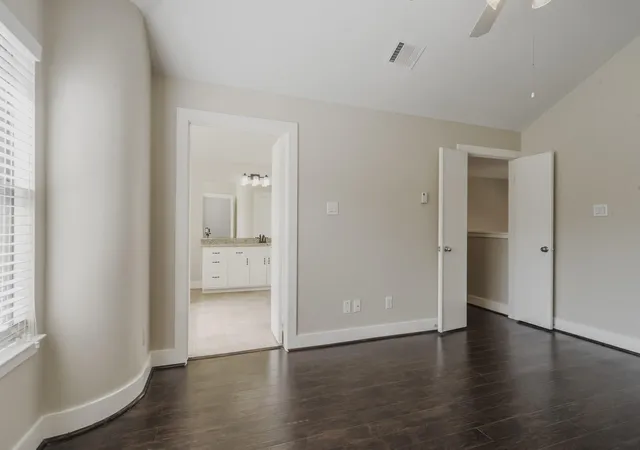 36th image of 8632 Meadowcroft Dr, Houston, TX 77063 | MLS# 50673994