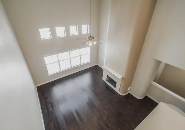 5th image of 8632 Meadowcroft Dr, Houston, TX 77063 | MLS# 50673994