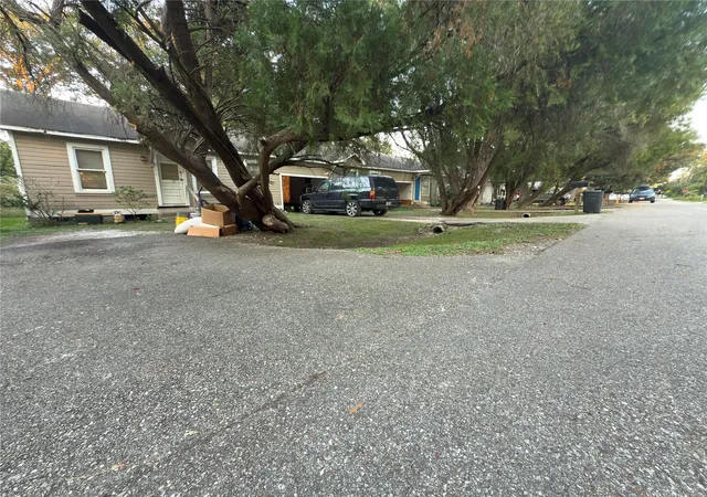 4th image of 404 West 3Rd St, League City, TX 77573 | MLS# 92931087