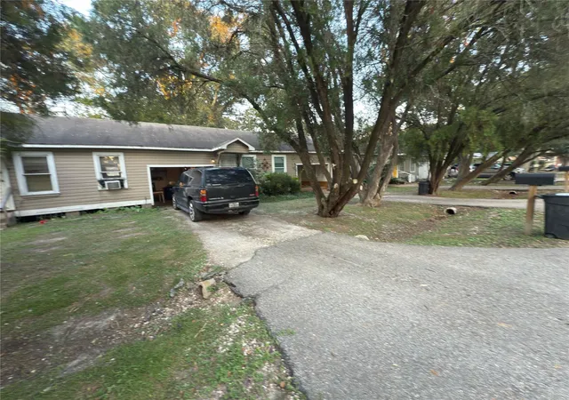 5th image of 404 West 3Rd St, League City, TX 77573 | MLS# 92931087