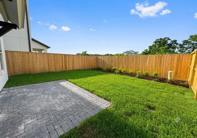 1st image of 5914 Cottage Grove Lake St, Houston, TX 77007 | MLS# 26629374