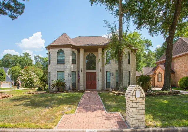 Photo 1 of Single family home for sale at 6803 Walton Heath Dr, Houston, TX 77069 | MLS# 37833811 | Listing updated on 2026-08-27