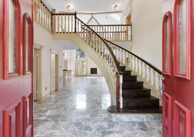Photo 2 of Single family home for sale at 6803 Walton Heath Dr, Houston, TX 77069 | MLS# 37833811 | Listing updated on 2026-08-27