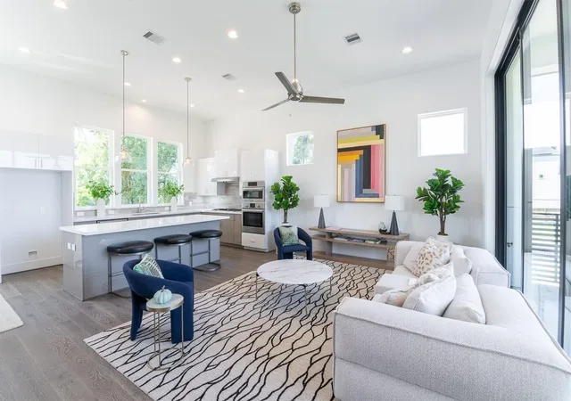 Photo 1 of Townhouse for sale at 2414d Canal, Houston, TX 77003 | MLS# 11078090 | Listing updated on 2026-09-11
