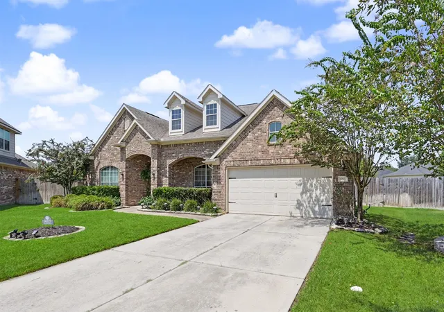 Photo 4 of Single family home for sale at 30827 Legends Trace Dr, Spring, TX 77386 | MLS# 83841406 | Listing updated on 2026-09-19