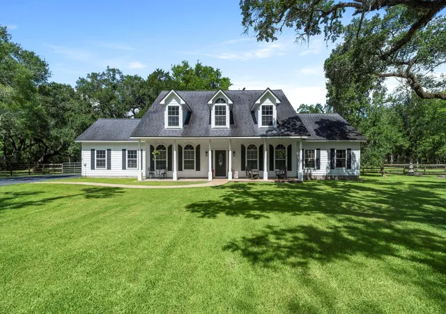 Homes for sale in Needville, TX | 13502 E Brazos Bend Dr, Needville, TX 77461 | MLS# 43025628