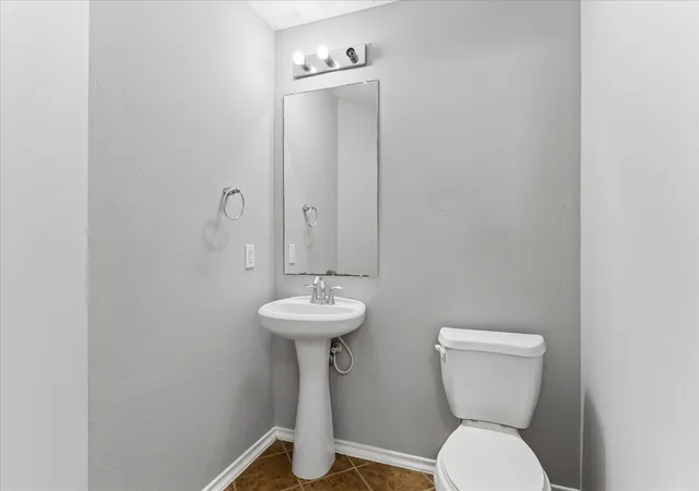 12th image of 4918 Grasilla Dr, Houston, TX 77045 | MLS# 12663917