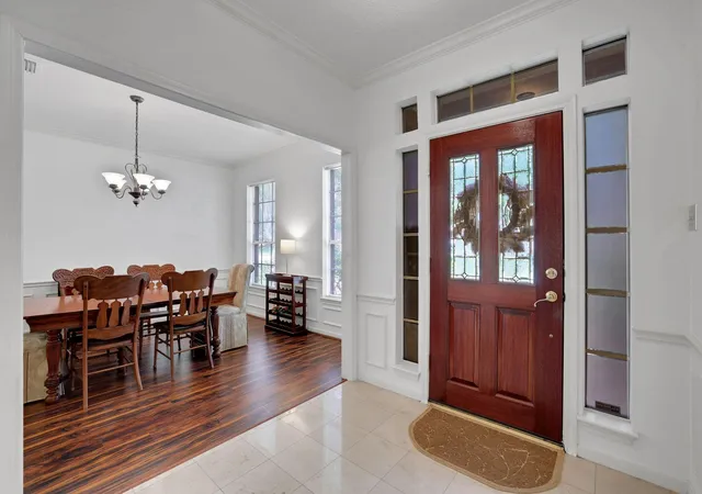 4th image of 3926 Brook Shadow Dr, Kingwood, TX 77345 | MLS# 9945172