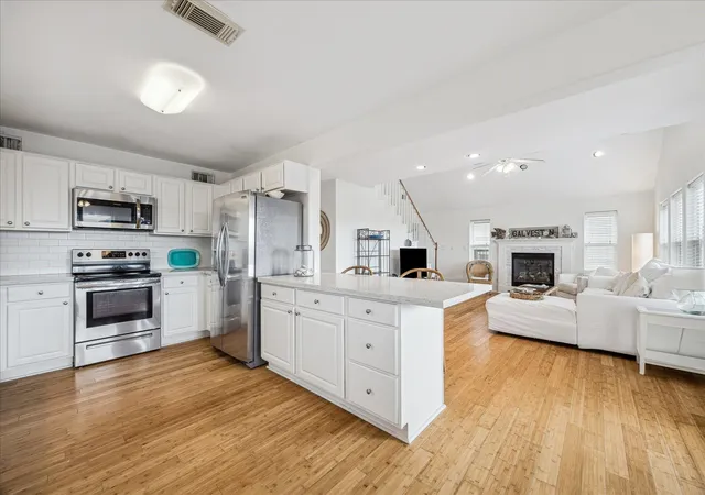Photo 2 of Single family home for sale at 13723 Pirates Beach Blvd, Galveston, TX 77554 | MLS# 70136540 | Listing updated on 2026-09-01