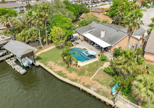 Photo 3 of Single family home for sale at 2413 Gerol Dr, Galveston, TX 77551 | MLS# 27994160 | Listing updated on 2026-06-30