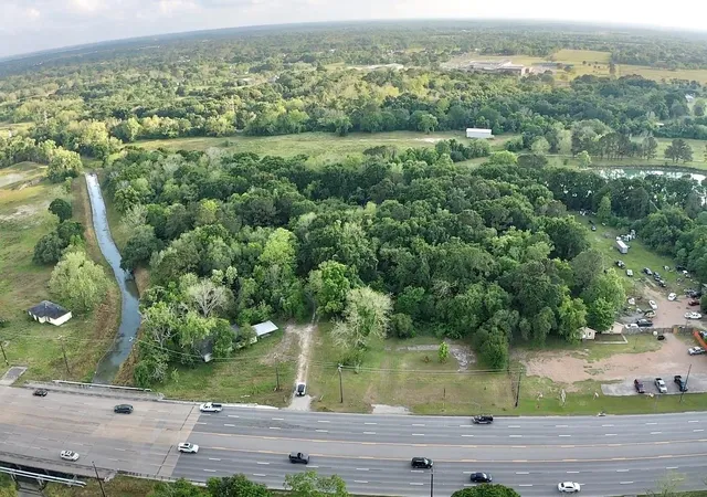 3rd image of 00 W Tx -6, Alvin, TX 77511 | MLS# 85934707