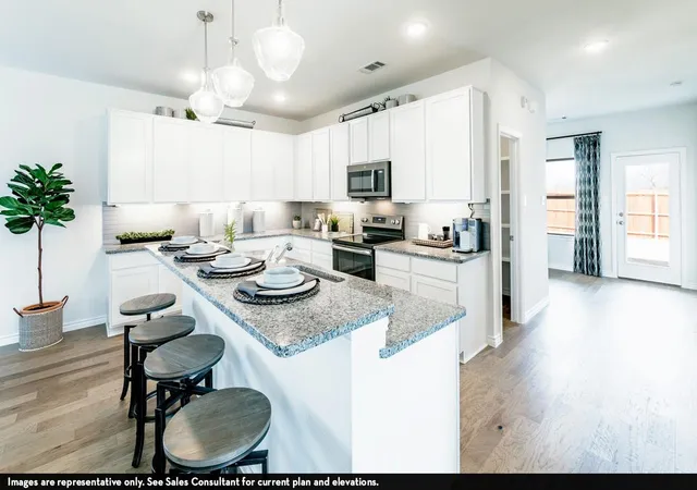 5th image of 6420 Green Clover Ln, Pearland, TX 77584 | MLS# 69359246