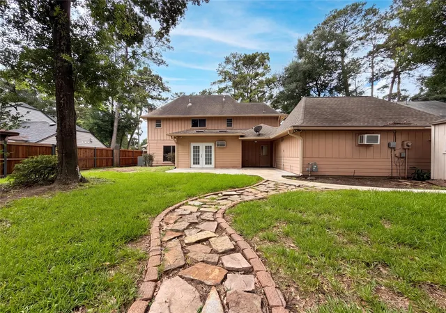 Photo 4 of Single family home for sale at 17518 Rustington Dr, Spring, TX 77379 | MLS# 35577915 | Listing updated on 2026-09-17