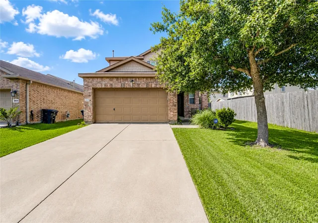 1st image of 2615 Skyview Moon Dr, Houston, TX 77047 | MLS# 33455371
