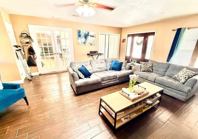 Photo 3 of Sale Pending at 10242 Ella Fls Blvd, Houston, TX 77038 | MLS# 22242497 | Listing updated on 2026-09-20