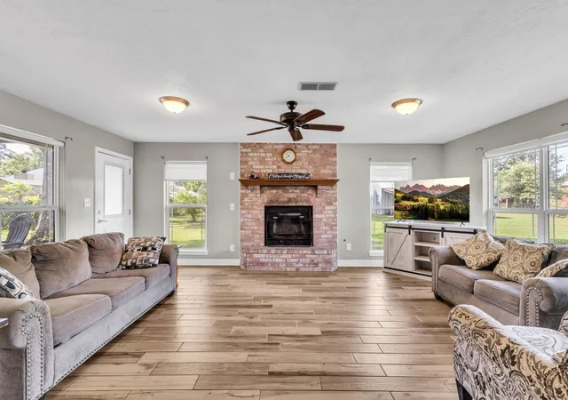 2nd image of 7665 June St, Orange, TX 77632 | MLS# 46977677