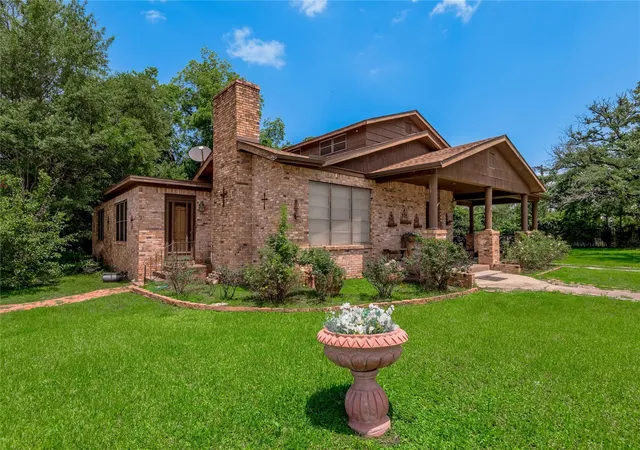 Homes for sale in Trinity, TX | 100 W Caroline St, Trinity, TX 75862 | MLS# 29642233
