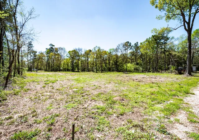 4th image of 18 Thomas Ln, Huffman, TX 77336 | MLS# 24938849