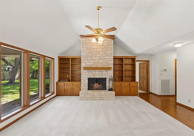 Photo 3 of Single family home for sale at 203 Oak Cluster Dr, Columbus, TX 78934 | MLS# 1015366 | Listing updated on 2026-08-01