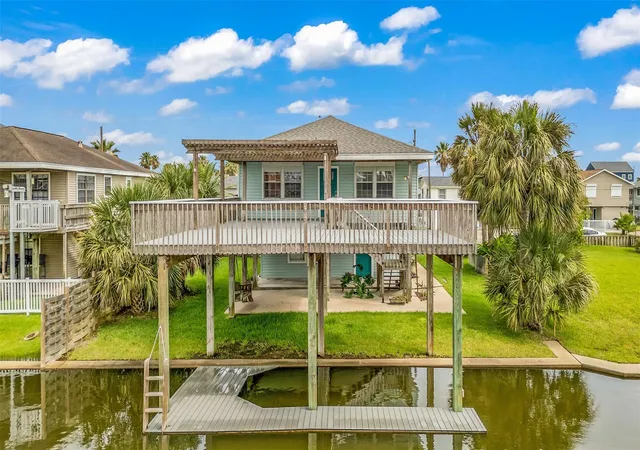 Photo 1 of Single family home for sale at 16526 Nassau Way, Galveston, TX 77554 | MLS# 44426775 | Listing updated on 2026-09-12