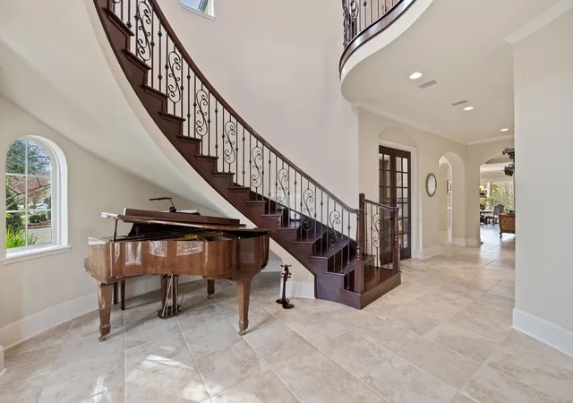 Photo 3 of Single family home for sale at 3303 N Cotswold Manor Dr, Kingwood, TX 77339 | MLS# 47180019 | Listing updated on 2026-08-30