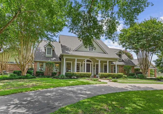 Photo 2 of Sale Pending at 17222 Bending Oak Ct, Cypress, TX 77429 | MLS# 23143922 | Listing updated on 2026-09-10