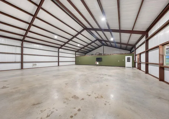 Photo 4 of Land for sale at 32956 Londonderry Dr, Waller, TX 77484 | MLS# 25969384 | Listing updated on 2026-07-27