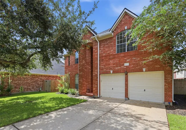 3rd image of 6506 River Glen Ct, Pearland, TX 77584 | MLS# 79381346