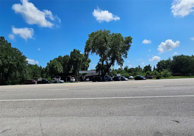2nd image of 19624 E Hwy 6, Alvin, TX 77511 | MLS# 29401078