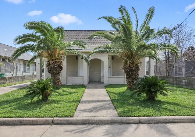 1st image of 6618 Avenue N, Houston, TX 77011 | MLS# 20577524